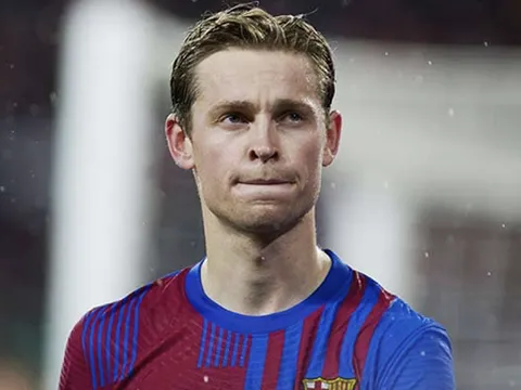 Sir Alex có thể đã 'hủy diệt' De Jong như những gì đã làm với Patrick Kluivert