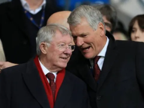 Trận đấu vừa kết thúc, Sir Alex lập tức làm 1 điều quá chất