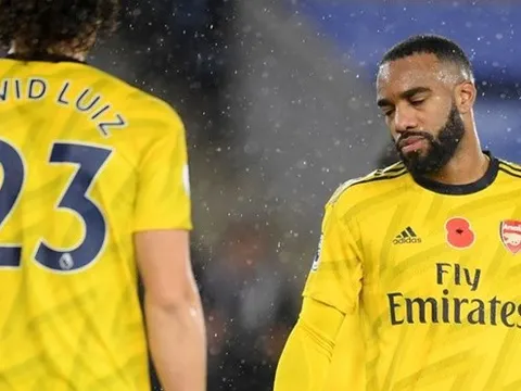 Fan Arsenal điên tiết: "Biến đi! Biến khỏi câu lạc bộ ngay lập tức"
