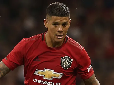 2 huyền thoại Man Utd "tổng tấn công" "tội đồ Argentina"
