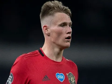 Thua PSG, McTominay tiết lộ sự thật về phòng thay đồ của Man Utd