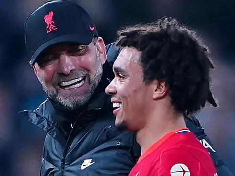 Klopp: "Alexander-Arnold là cầu thủ đẳng cấp thế giới"