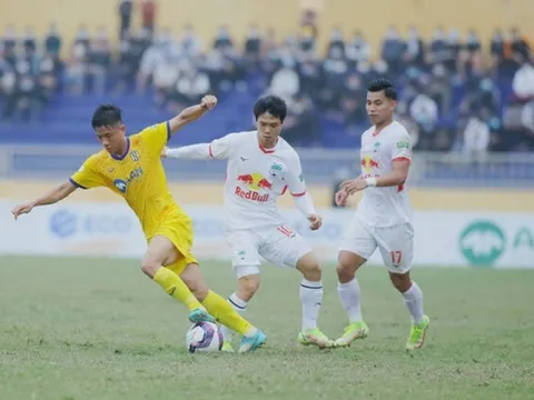 5 điều nổi bật tại vòng 3 V-League: HAGL sa lầy, Văn Đức rực sáng
