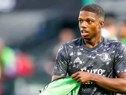 HLV Hà Lan biết cầu thủ của mình sắp ra mắt M.U