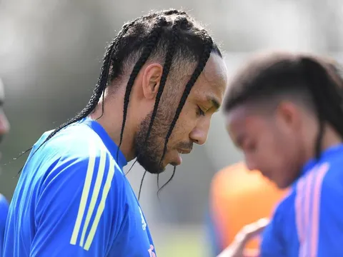 Bị gọi là Mafia, Aubameyang phá vỡ im lặng