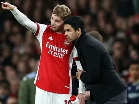 Smith Rowe đá số 9 ảo, Arsenal sẽ đánh canh bạc lớn