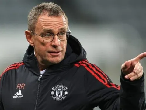 So sánh 10 trận đầu của Rangnick với 10 trận cuối của Solskjaer
