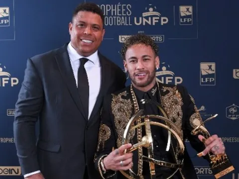 So sánh thành tích của Neymar với 'Người ngoài hành tinh' Ronaldo