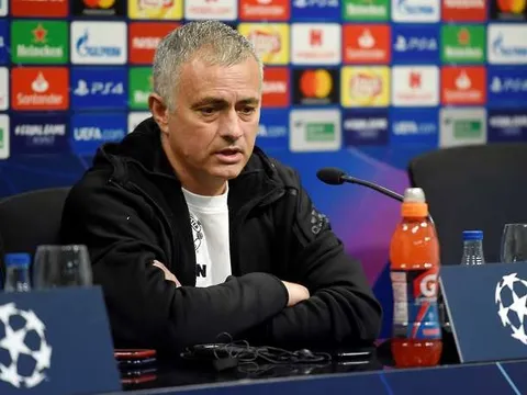 SỐC! "Bộ não sáng tạo" của Mourinho không thể chọc khe thành công từ tháng 3