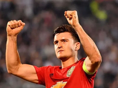 SỐC! Gia nhập Man Utd, Maguire bị thầy cũ ám chỉ 'tham tiền'