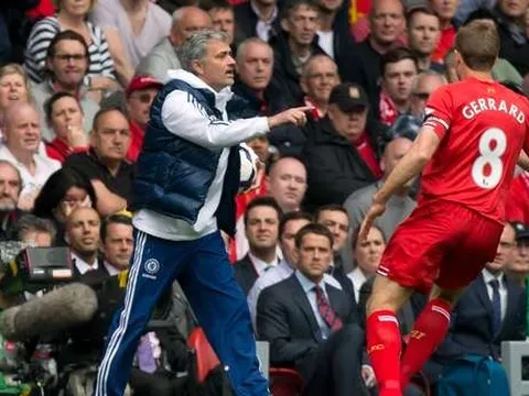 SỐC! Mourinho công khai thừa nhận dâng chức vô địch cho Man City