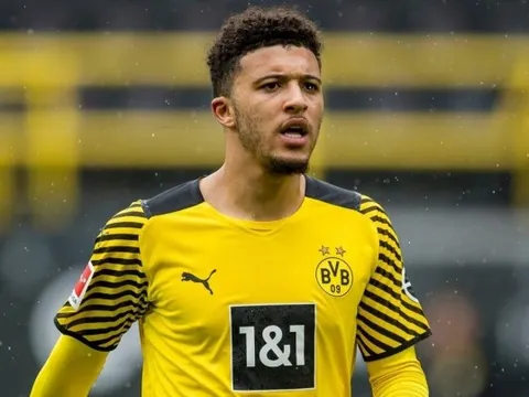 Solskjaer đối mặt với sự mâu thuẫn trong vụ Sancho