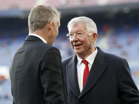 Solskjaer tiết lộ bí mật, Sir Alex nhúng tay giúp Man Utd tái thâu tóm người cũ