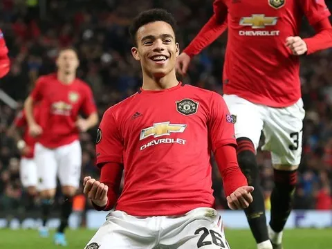 Solskjaer: "Tôi không thể cho cậu ấy ngồi dự bị"