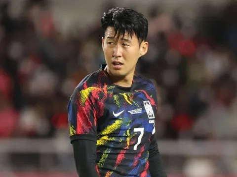 Son Heung-min nhận lỗi trong bàn thua của tuyển Hàn Quốc