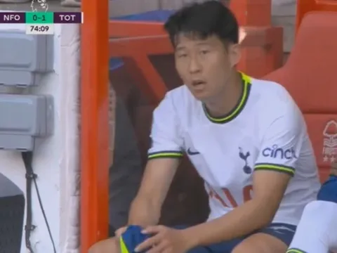 Son Heung-min tỏ thái độ khi bị thay ra sớm