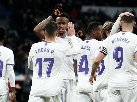 'Song sát' Benzema - Vinicius giúp Real hủy diệt Bầy dơi