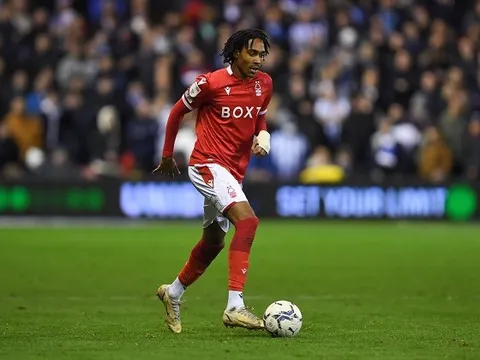 Keown khuyên Arsenal nên theo đuổi "một chiếc Rolls-Royce"