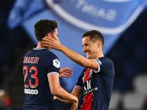 HLV mở đường cho Julian Draxler cập bến Premier League?
