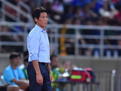 Thái Lan lụn bại, HLV Nishino Akira bị sa thải?