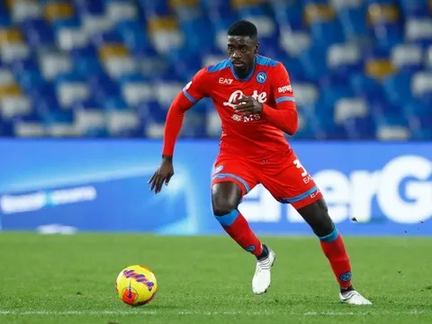 Rời Man Utd, Tuanzebe đón nhận cú sốc ở đội bóng mới