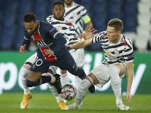 CHOÁNG! Xuất hiện tới 3 máy chạy của M.U ở trận thắng PSG