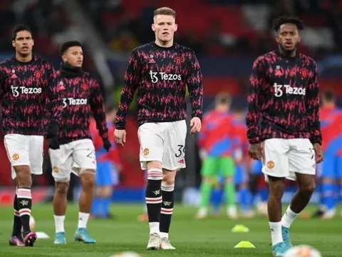 Steve McClaren chọn sẵn tiền vệ lý tưởng cho Ten Hag
