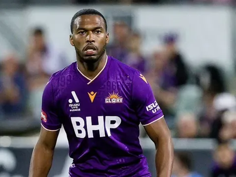 Cựu sao Liverpool "sa lầy" ở bến đỗ mới