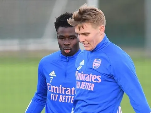 Sự ăn ý giữa Odegaard - Saka giúp Arsenal thăng hoa