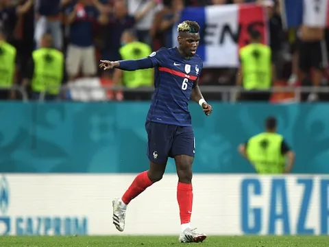 Sự mất tập trung điển hình của Paul Pogba