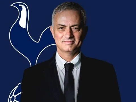 Sự thật nào đằng sau quyết định bổ nhiệm Mourinho của Tottenham?