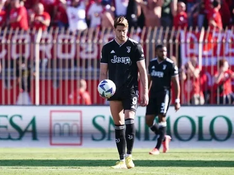 Sự xuống cấp đáng kinh ngạc của Juventus