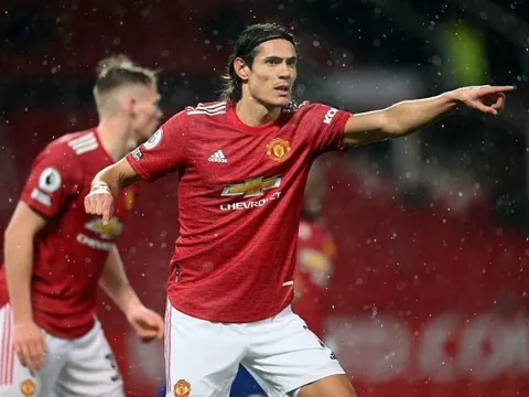 Sút 1 chạm xé toang mành lưới Leipzig, Cavani khẳng định bản năng sát thủ