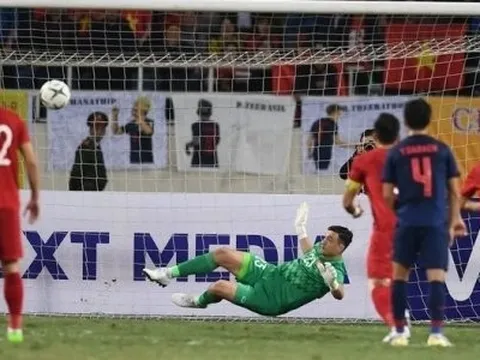 Sút hỏng 11m, Bunmathan trở thành "tội đồ" trong mắt người Thái