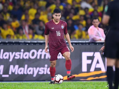 Tiền vệ Thái Lan khẳng định không mất tự tin sau trận thua Malaysia