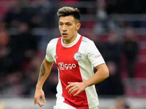 Tại sao Lisandro Martinez không chỉ là 1 trung vệ?