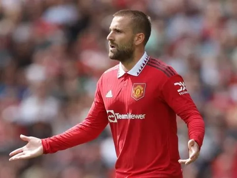 Tại sao Luke Shaw vắng mặt 2 trận gần nhất của Man United?