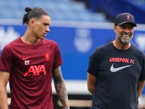Tại sao sơ đồ 4-4-2 có thể mở khóa Darwin Nunez?