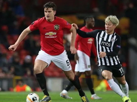 Takuma Asano: Bị bỏ quên ở Arsenal đến ngôi sao của Nhật Bản ở World Cup