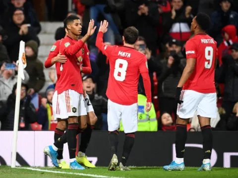 Tam tấu hủy diệt, Man United chính thức góp mặt tại bán kết League Cup