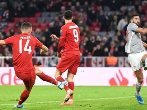 Tân binh "2 chân như 1" của Bayern đang ăn đứt Coutinho về sự hiệu quả