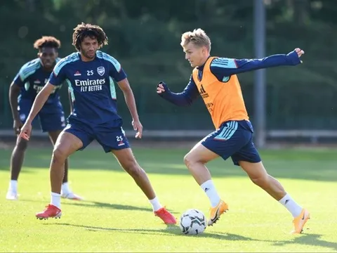 Tân binh Arsenal rạng rỡ trước thềm đại chiến Man City