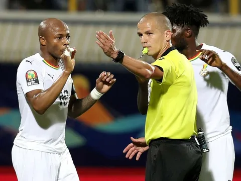 Tân binh đắt giá của Arsenal ra sân, đội nhà thua đậm 0-3