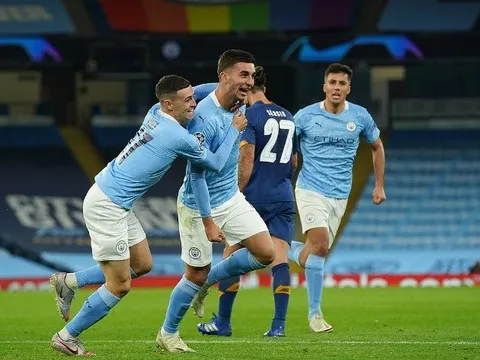 Tân binh lại lập công, Man City ngược dòng đánh bại Porto
