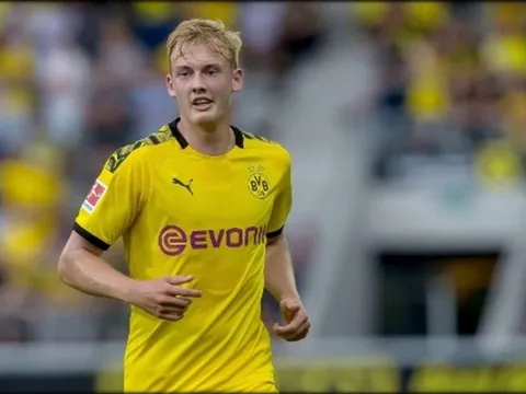 Tân binh lên tiếng, các trụ cột của Dortmund ngay lập tức thấp thỏm