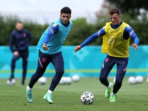 Tập luyện hăng say, Jadon Sancho sẵn sàng xung trận?