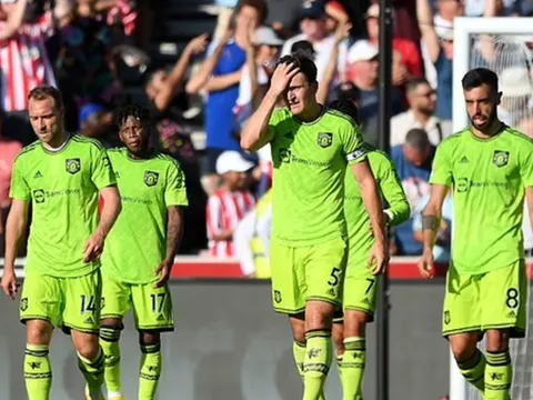 Ten Hag nhận lời cảnh báo đanh thép