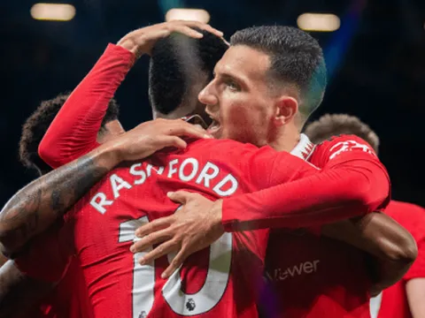 Ten Hag dùng người như thần, M.U thắng Liverpool sau hơn 4 năm