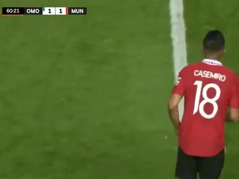 Ten Hag ngăn cản điều ngớ ngẩn của Casemiro