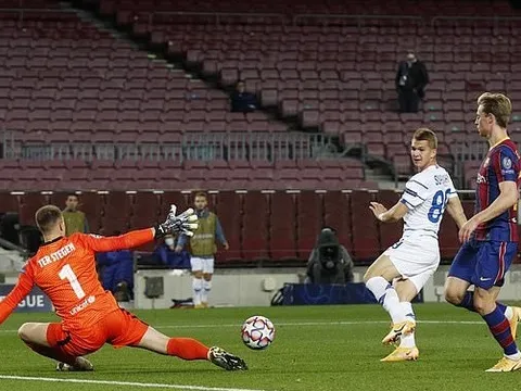 Ter Stegen liên tiếp trổ tài, Barca giành thắng lợi sít sao trước Kyiv